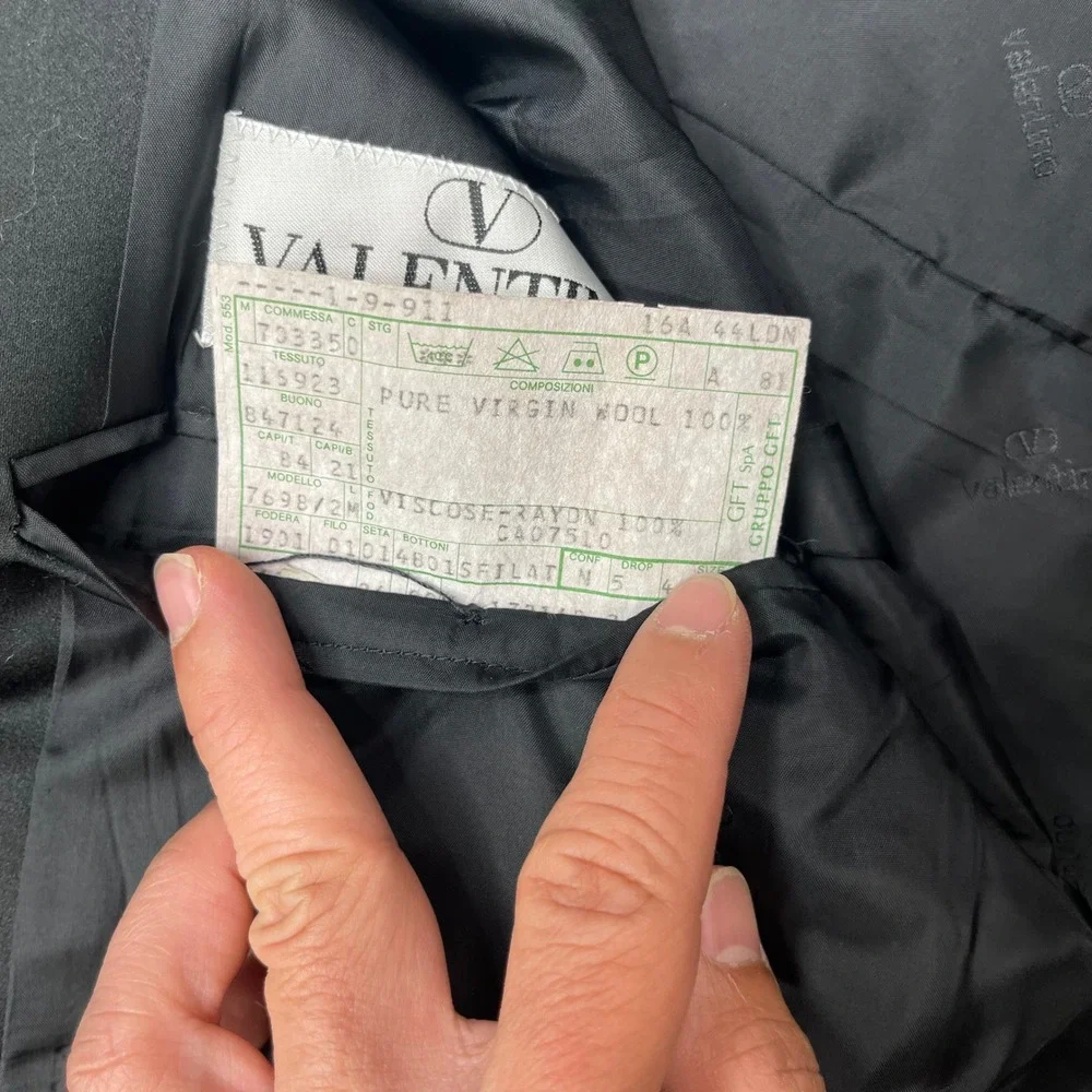 Vintage Valentino Uomo Black Tuxedo Suit Pure Wool Satin Lapel 44L W34xL34 FLAW